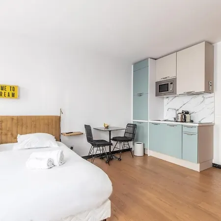 Apartment Lb Vacation I Deluxe With Balcony - Center - Marche Forville - 5 Min Palais, Croisette & Plages *